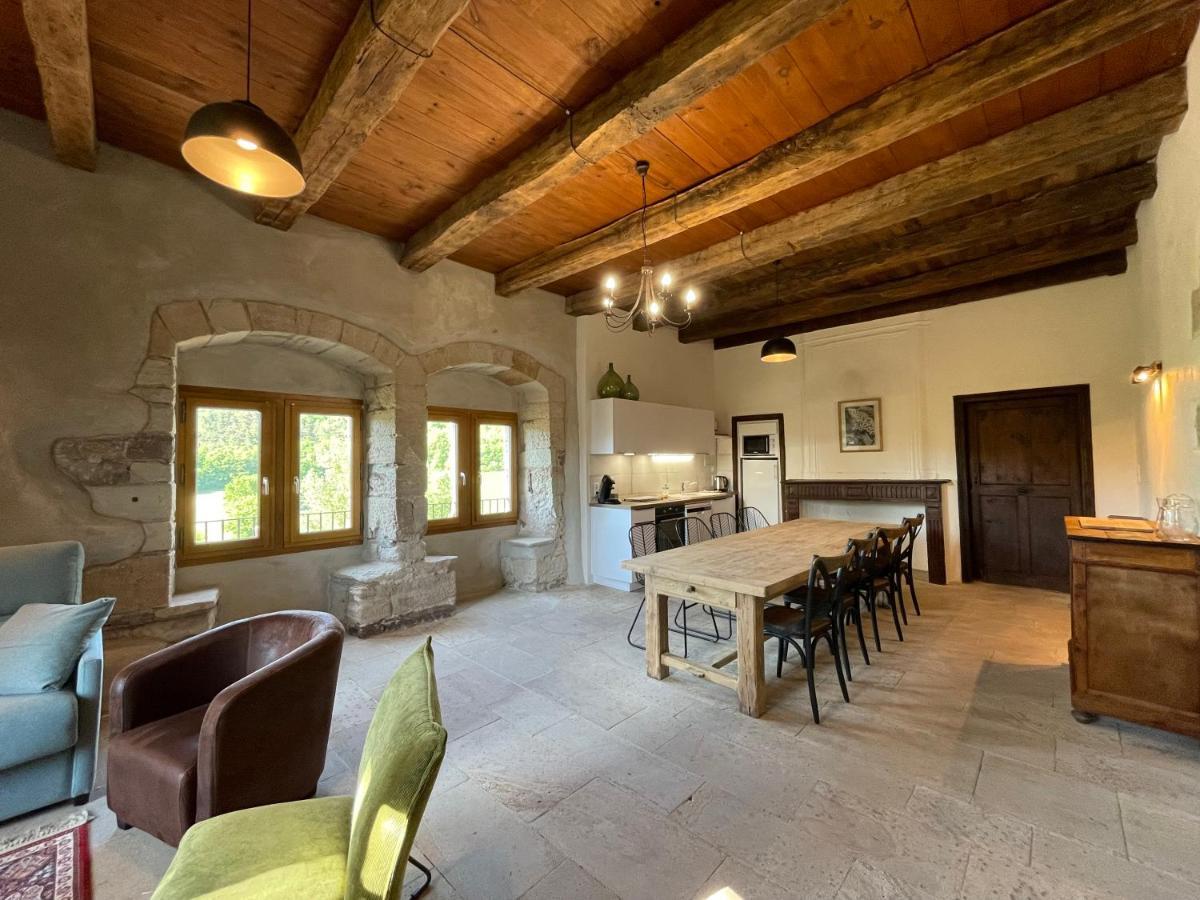 Chateau De Latour Sur Sorgue Marnhagues-et-Latour Εξωτερικό φωτογραφία